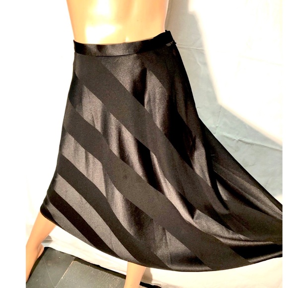 TALBOTS Petites Black Tonal Diagonal Wide Stripe A Line Knee Length Skirt~2 - Picture 3 of 10